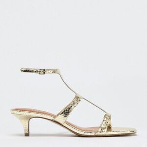 GOLD METALLIC KITTEN HEEL SANDALS — size 6.5